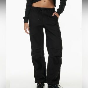 Aritzia New Cache Cargo Pant